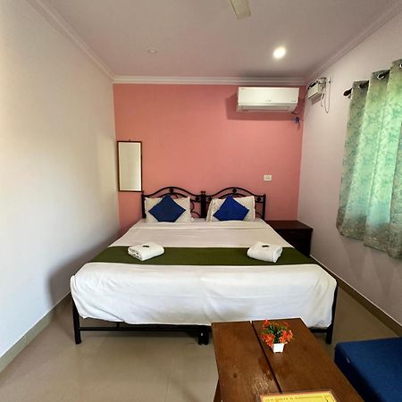 Casa Somanjo Inn Calangute Dış mekan fotoğraf